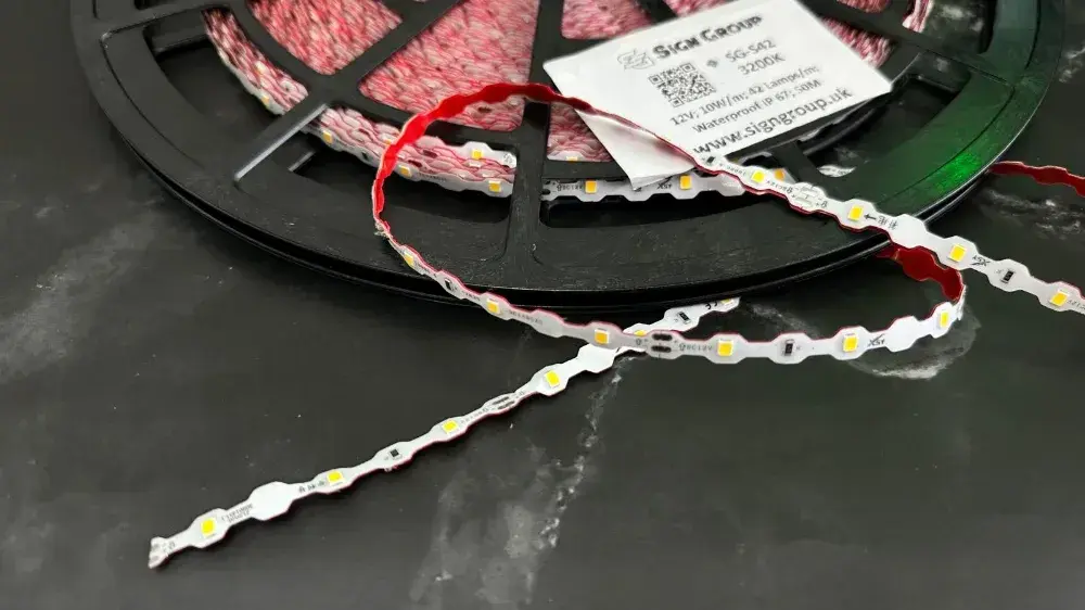 SG-S42 3200K LED
